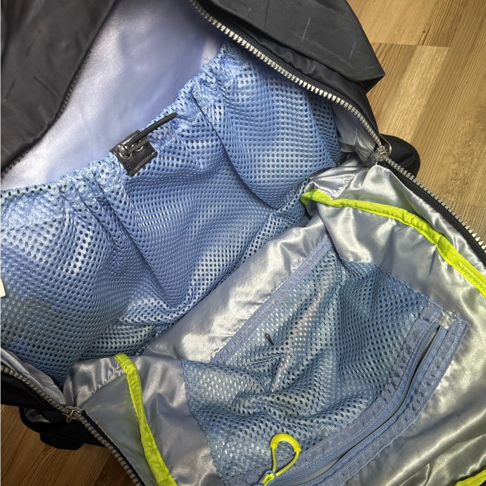 lululemon athletica Black Backpack with Reflective Accent - Picture 4 of 4